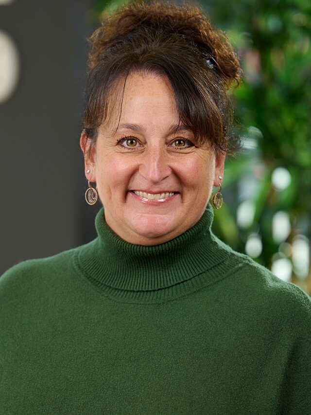 Danette Ferretti website 748x996