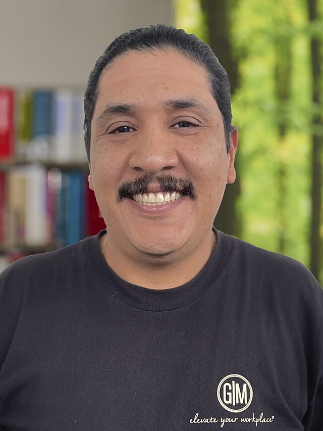 Eddie Segovia website 748x996
