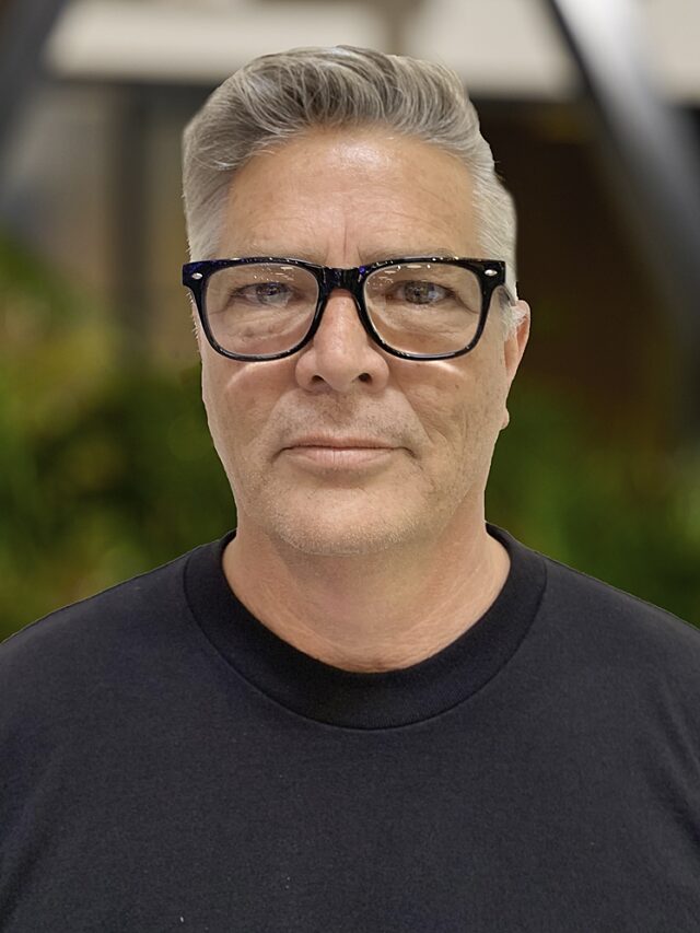 Mike Ladieu website 748x996