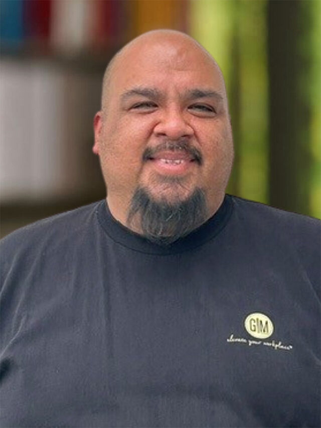 Ramiro Roldan website 748x996