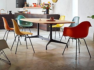 Eames Molded Plastic 4