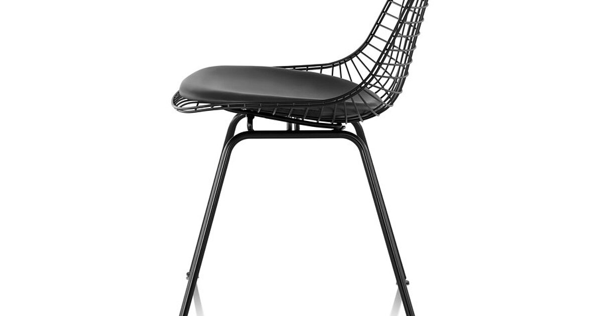 G|M Business Interiors | Eames Wire Chairs